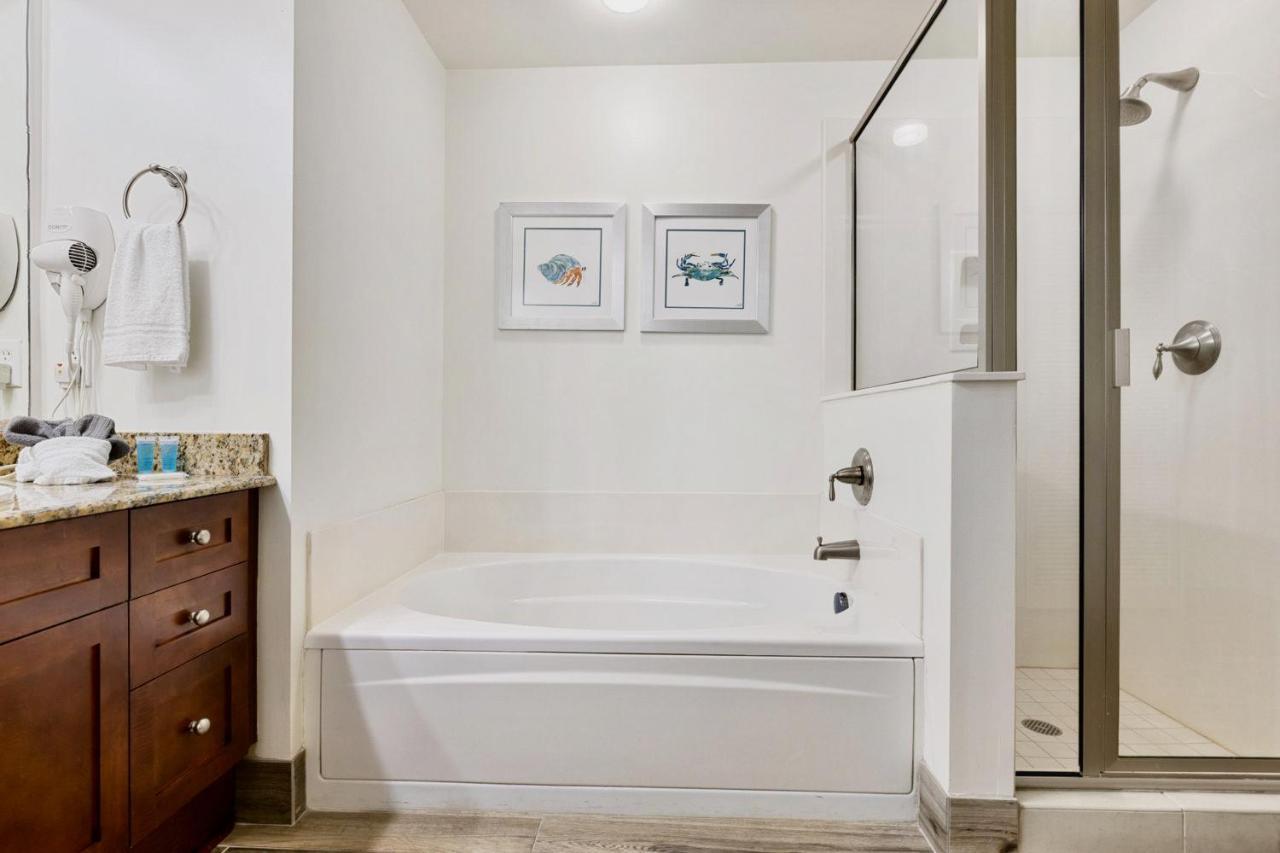 Apartment Aqua Resort: Beachfront 3-bedroom With Beach Chairs Panama City Beach